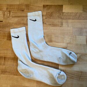 Men's Used Large Size 8-12 Cushioned Dri Fit White Crew Socks